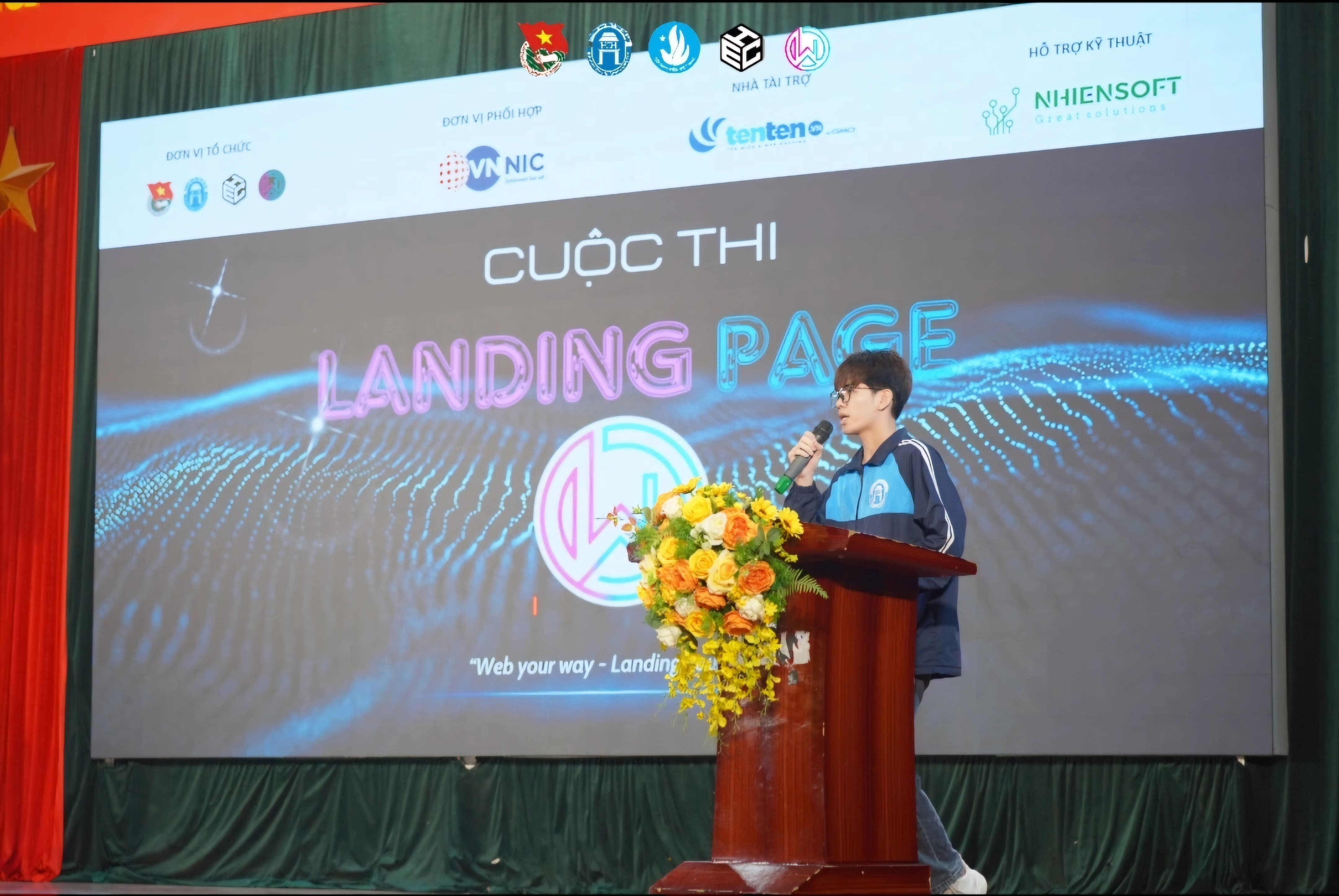 Diễn giả chia sẻ